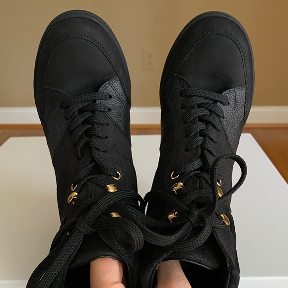 Excellent Louis Vuitton Ankle Boots - Picture 10 of 15